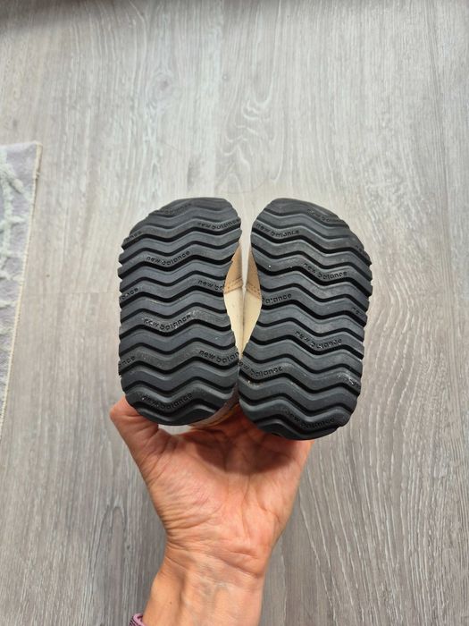 Buty dziecięce New Balance 21