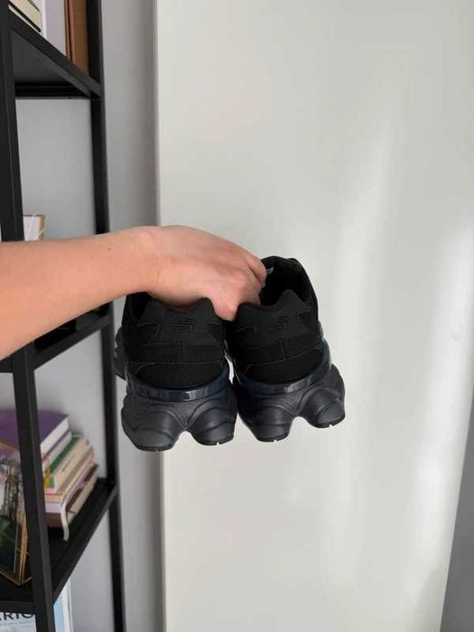 New_Balance_9060_Triple_Black R.43