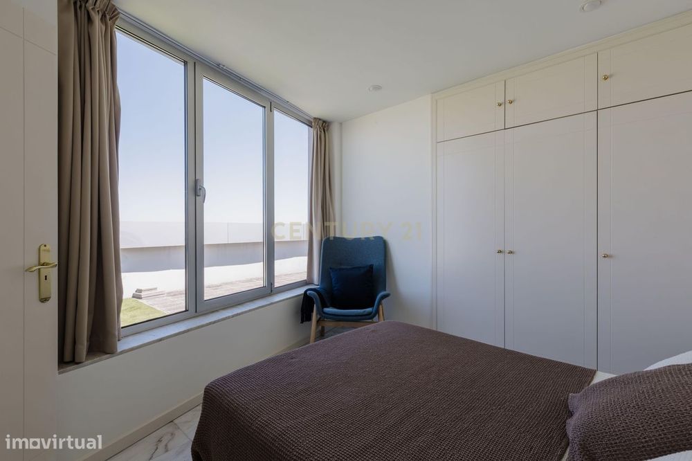Penthouse com Vista Panorâmica sobre Lisboa e Monsanto | Campolide