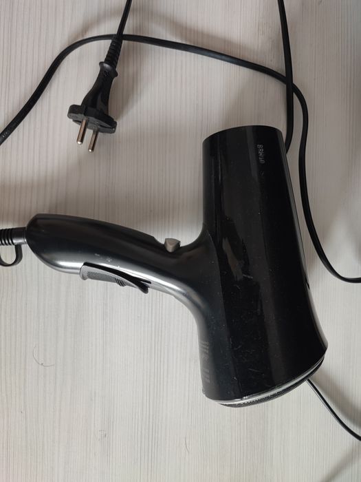 Продам фен braun