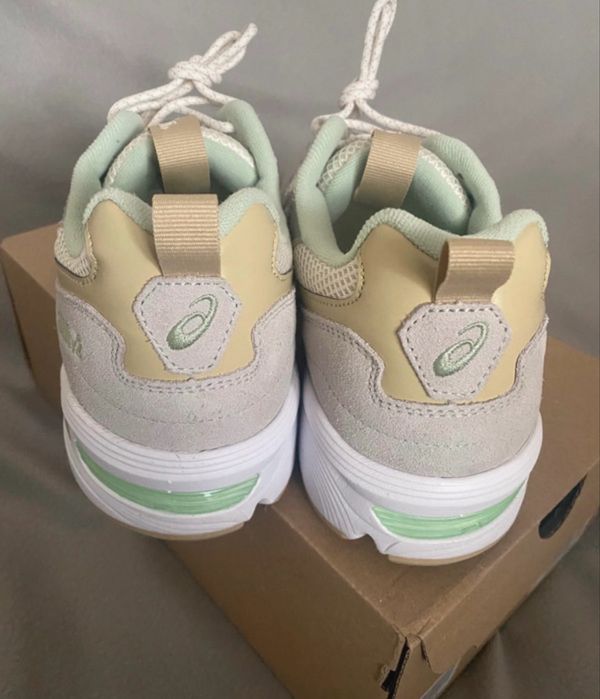 ASICS SNEAKERSY GEL-1090V2  44-28.5 cm