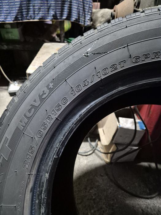 Шини 215/65/15С, Maxxis  - Стан нових,  (221)