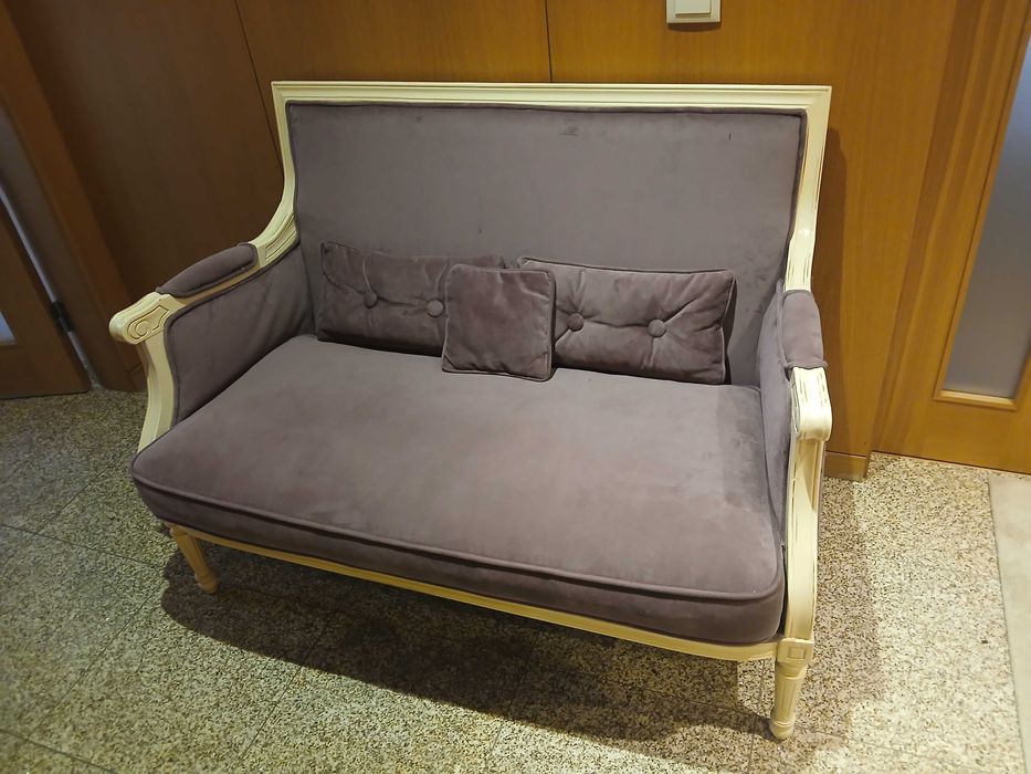 sofá vintage para sala de estar, quarto ou hall