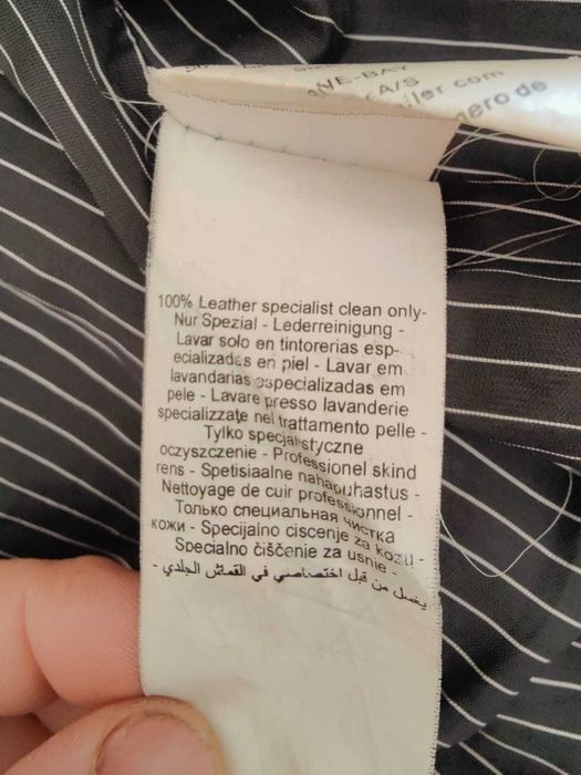 Casaco Jack & Jones de couro genuíno tam. L em bom estado