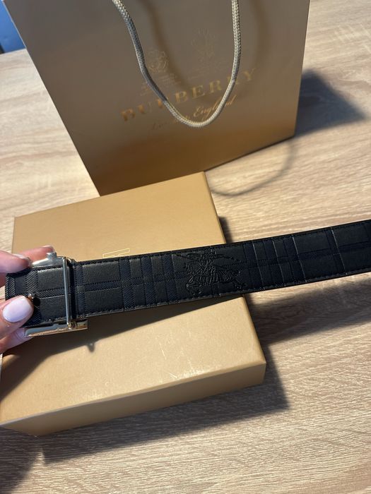 Burberry Reversible Check and Leather TB Belt
