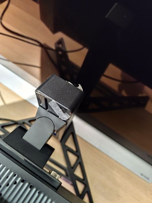 Monitor Lenovo Legion r27qe 180hz 1440p 2k