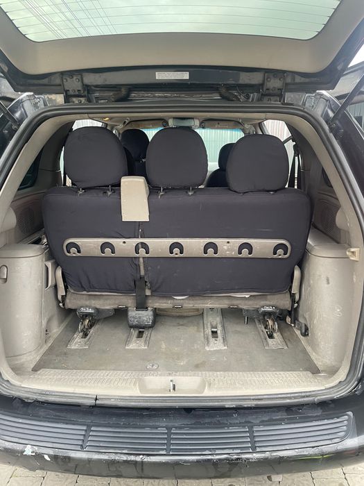 Автомобіль Chrysler Voyager