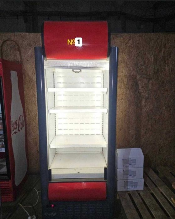 Холодильна шафа вітрина б у Регал 5000 грн