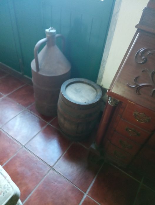 Recheio de loja de antiguidades