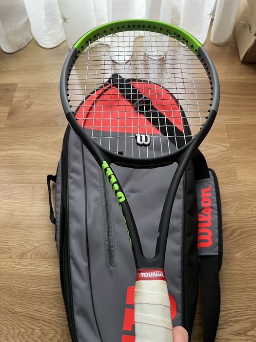 Rakieta tenisowa Wilson Blade 100UL  V7.0 3 4 3/8