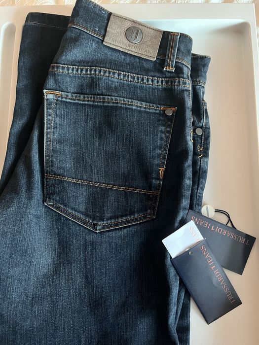 Брендові джинси, Trussardi, Італія