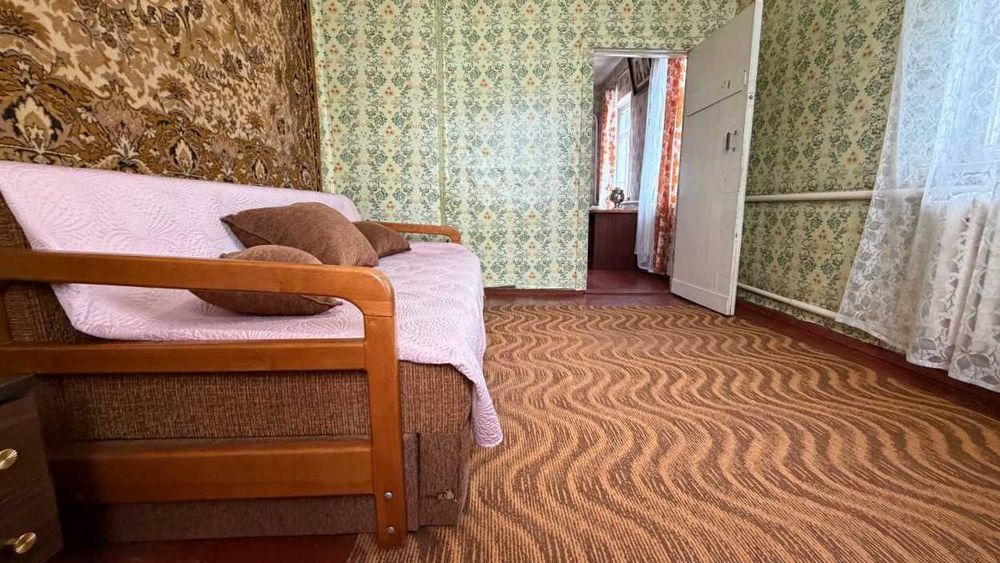 Продаж цегляного будинку 78м². 4 кімнати. 33 сотки. Центр. ID:813