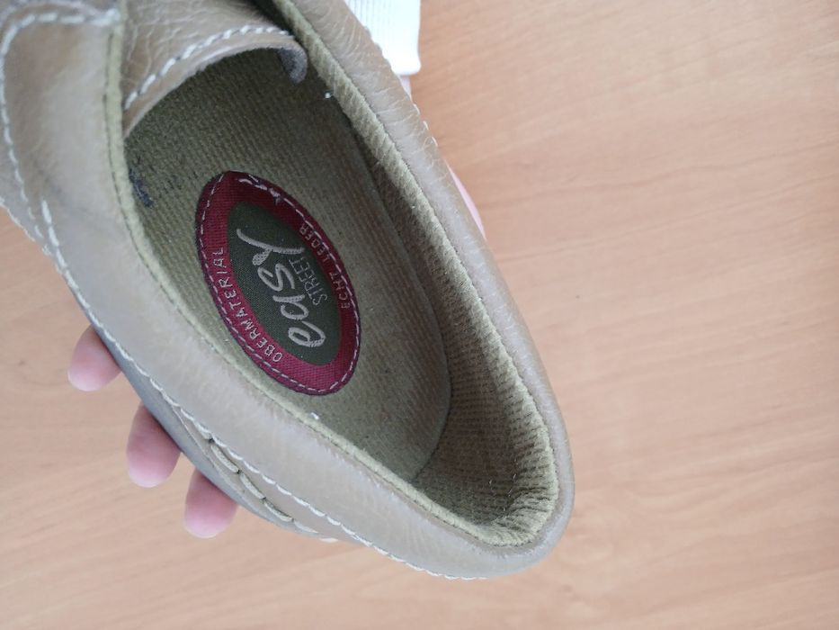 Кожаные туфли фирмы Easy