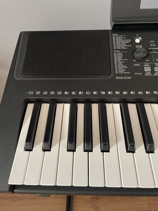 Keyboard Yamaha psr e363