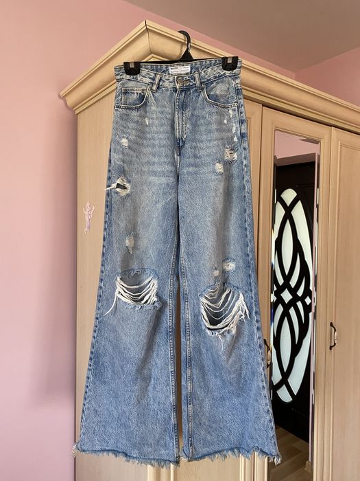 Джинси світлі порвані Bershka wide leg denim