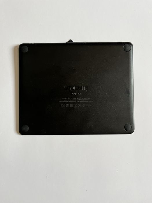 Графічний планшет Wacom Intuos S Bluetooth Black (CTL-4100WLK-N)