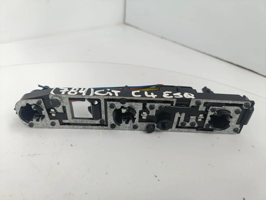 Suporte lâmpada esquerdo CITROËN C4 I (LC_)