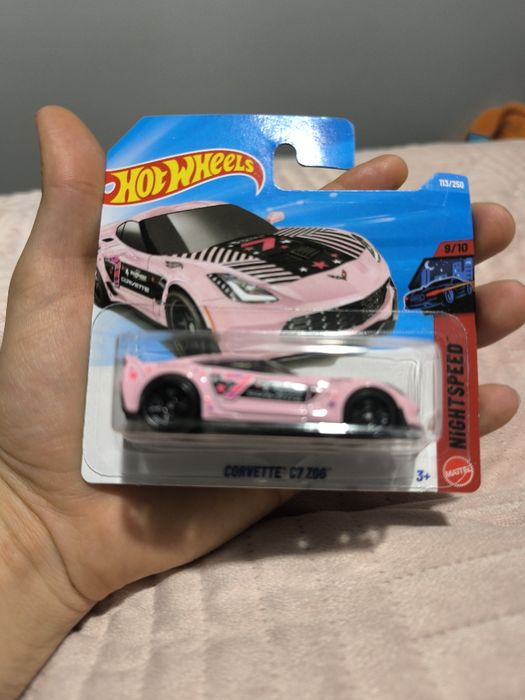 Corvette C7 różowa hot wheels