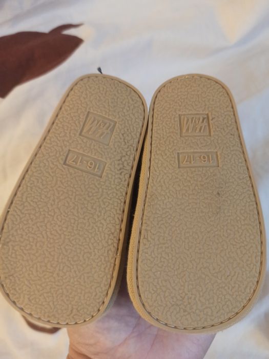 Balerinki niemowlęce H&M 16/17r
