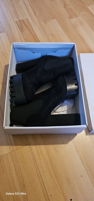 Botas pretas plataforma