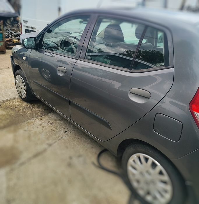 Hyundai i10 drzwi tylne lewe i prawe