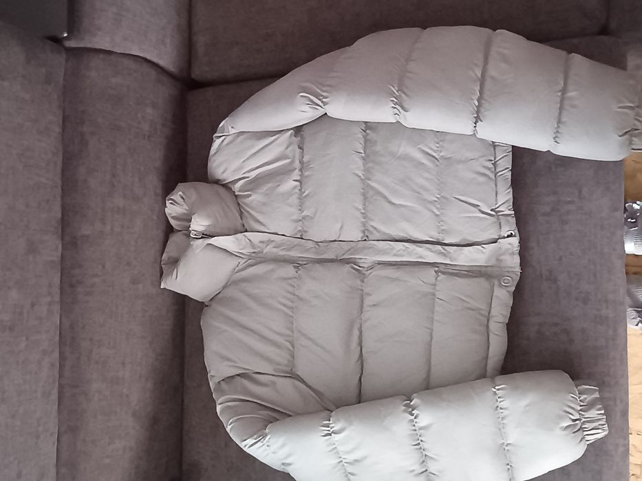 Продам женскую куртку на подростка