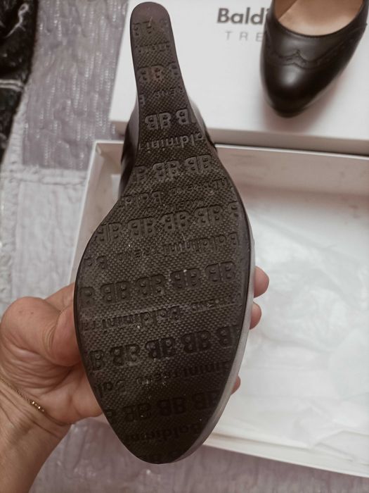 Baldinini buty koturny skóra super stan rozm 38