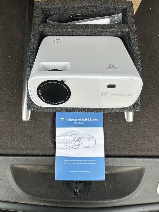 Портативний проектор Wielio (серії AT-M269).