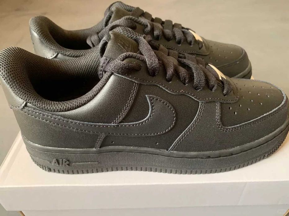 Nike Air Force 1 Low Czarny 37,5