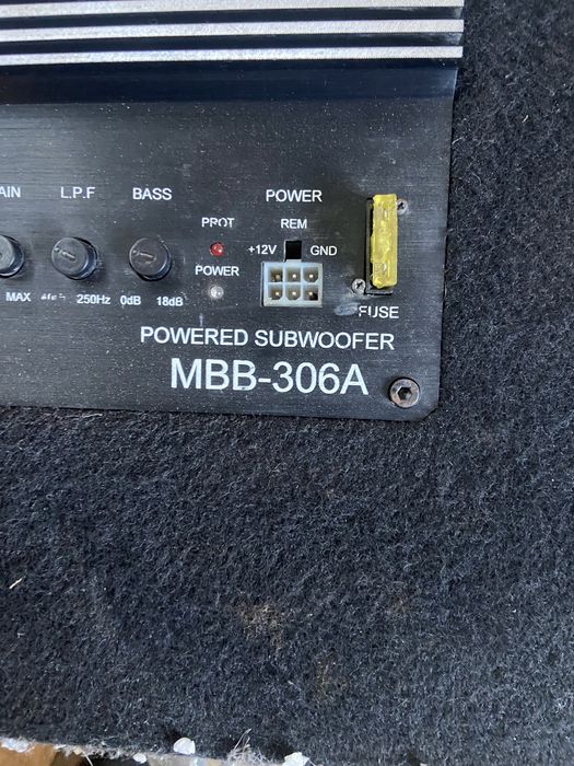 Продам активный Сабвуфер Mystery MBB-306A