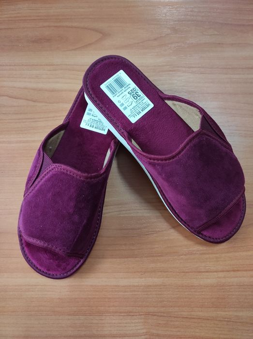 Kapcie, pantofle 36-40 Meteor