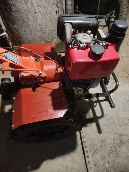 Мотоблок в гарному збереженому стані