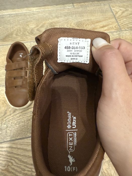 Кросівки/ботинки Next (стопа 16,9 см) розмір 28