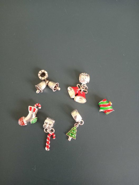 Намистини шарм з новорічною підвіскою