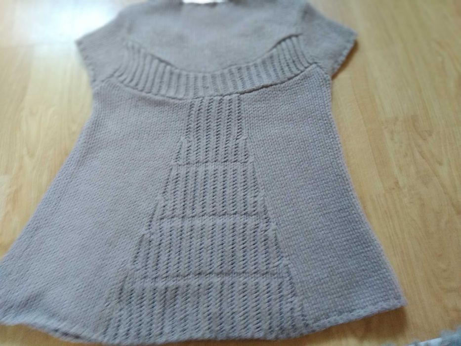 sweterek ciązowy/ocieplacz z kwiatami S 36/38