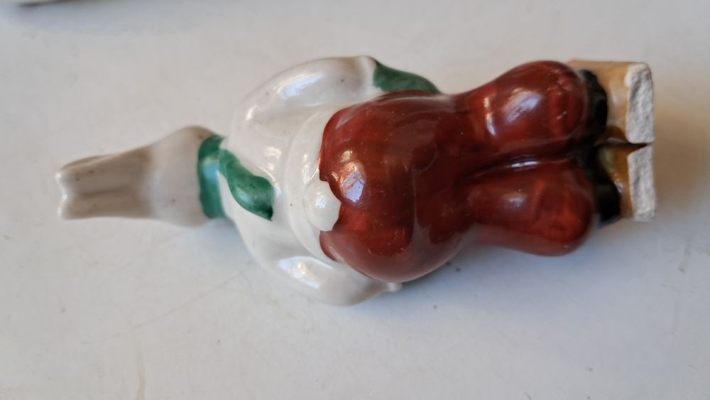 Редкая фарфоровая статуэтка под реставрацию