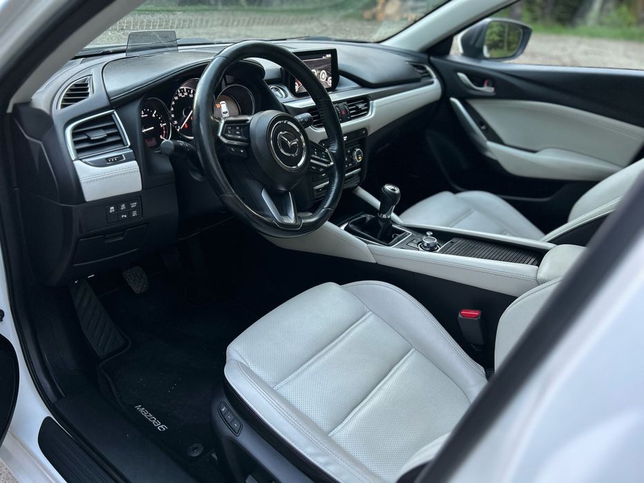 Mazda 6  2.2 Skyactiv-D revolution top