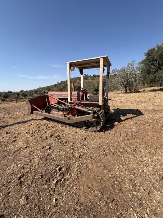 Tractor de rastos Bulldozer Massey Ferguson 174C