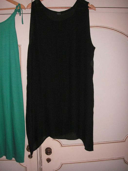Vestido de Algodão Verde e de Algodão e Seda Preto Pintado à Mão