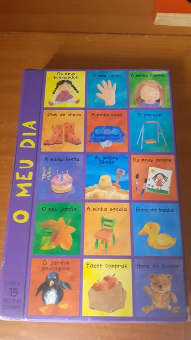 Literatura infantil com puzzles / Pop-up