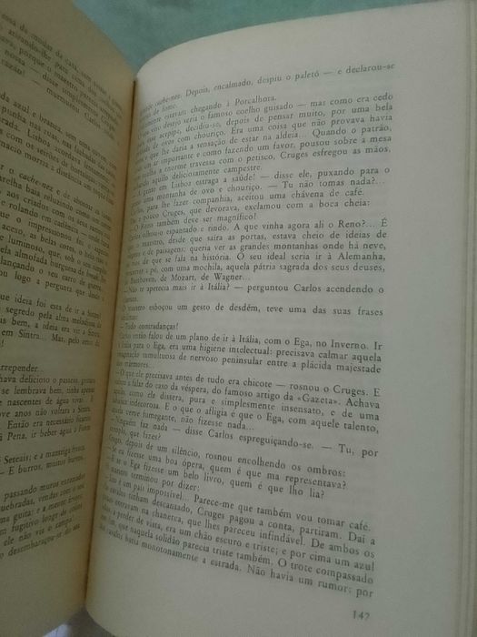 Os Maias" de Eça de Queirós (texto integral, Círculo de Leitores)