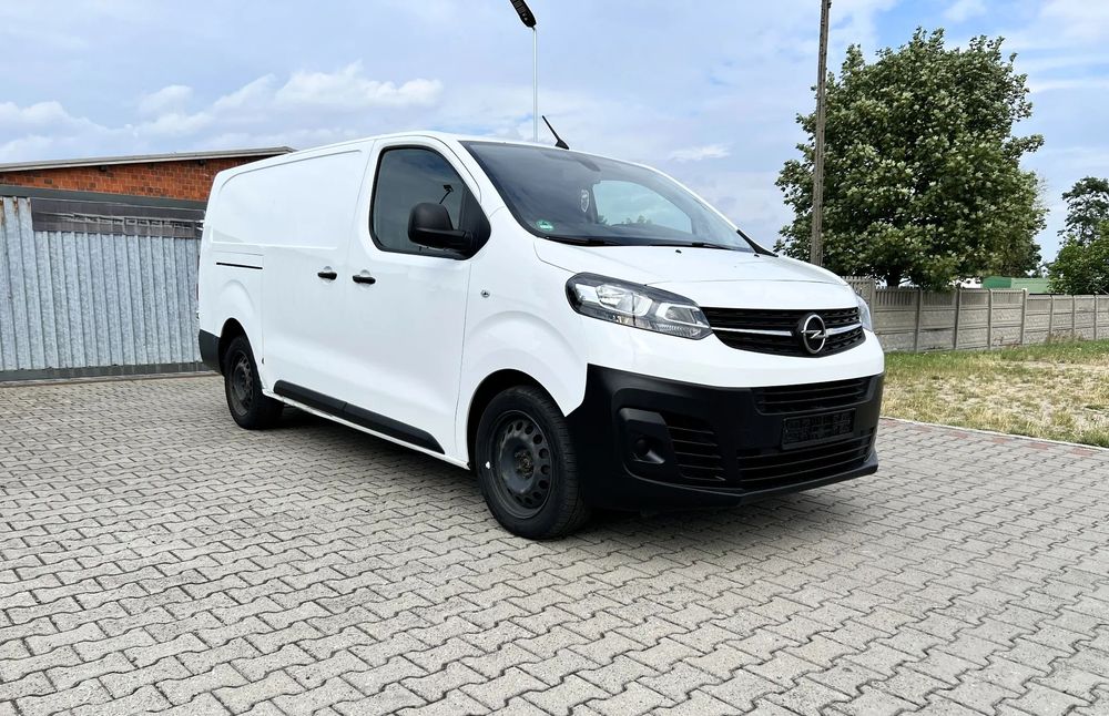 Opel VIVARO  Vivaro Jumpy Expert Extra Long Długi TYLKO 150 tys km 2020r hak 2500kg