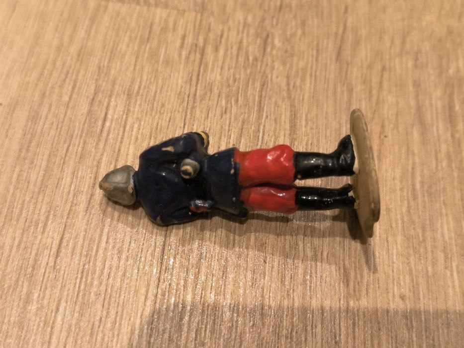 Strażak-Zabytkowa Figurka Gumowa-PRL/5,5 cm