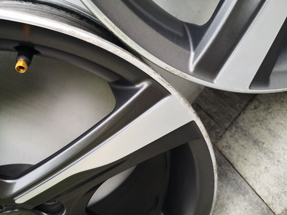 Felgi Ori Volvo R-Design Ixion 18" 5x108