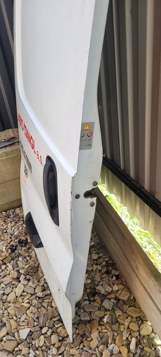 Двері Рено Трафік