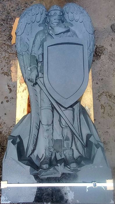 Обробка каменю, фрезеровка, гравіровка, встановлення, проектування