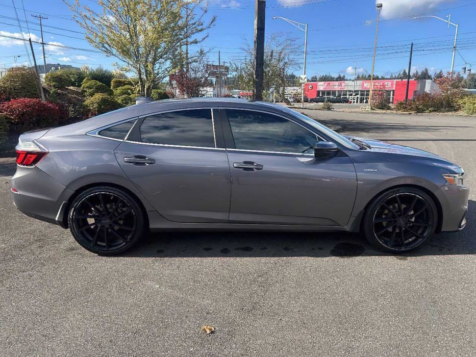 Honda Insight      2019