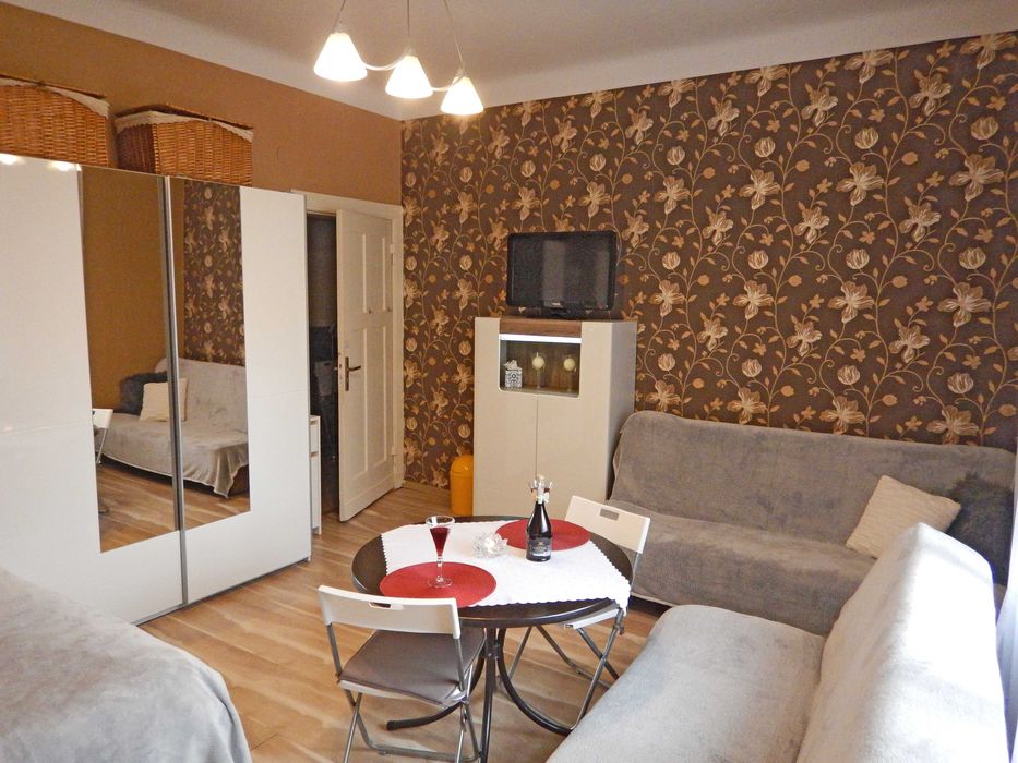 KOŁOBRZEG CENTRUM pokój 2, 3, 4 os /morze 15 min/ PKP i PKS 10 min.