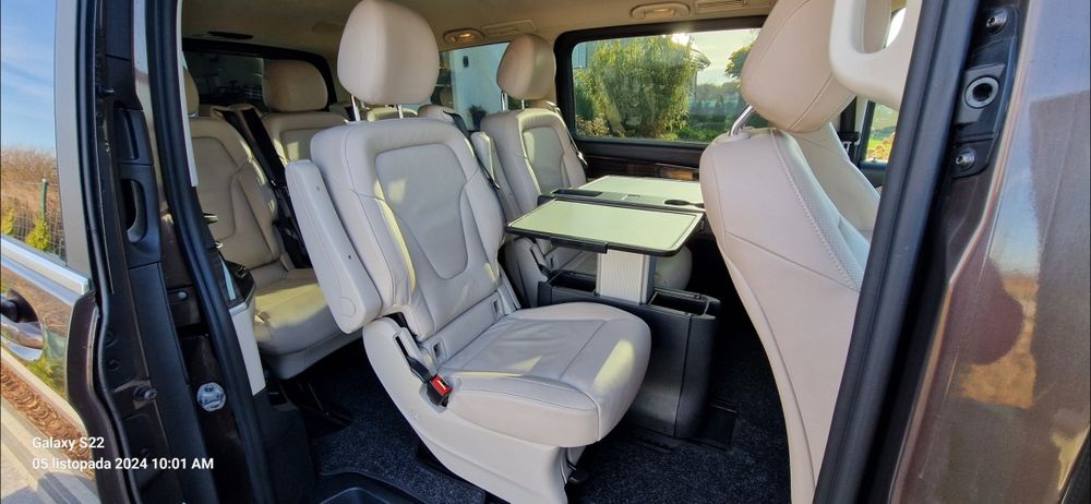 Przewóz osób VIP Mercedes V klasa