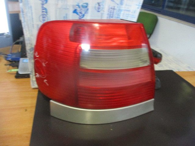 Farolim esquerdo AUDI A4 (8D2, B5)